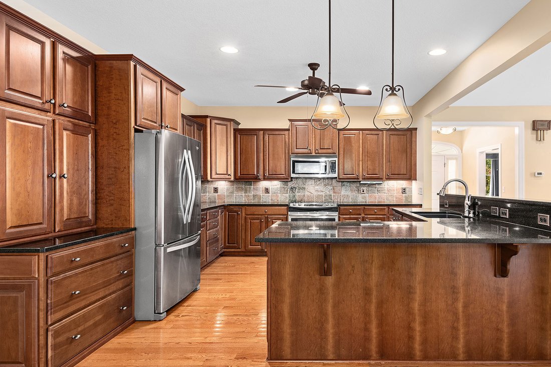 House in Hendersonville, North Carolina, United States 5 - 18305397