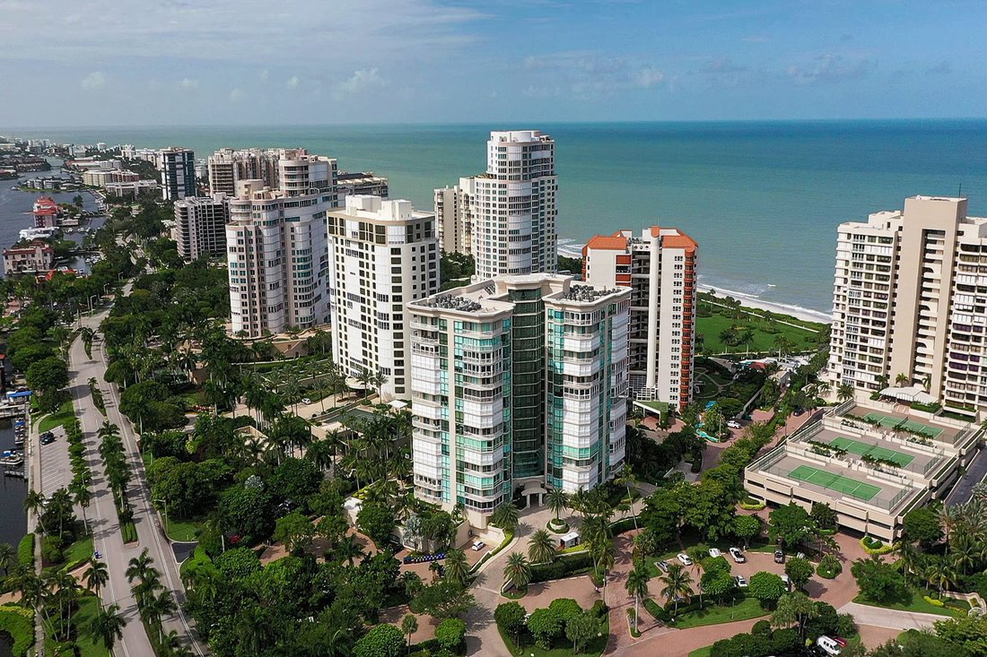 Condo in Naples, Florida, United States 1 - 18305382