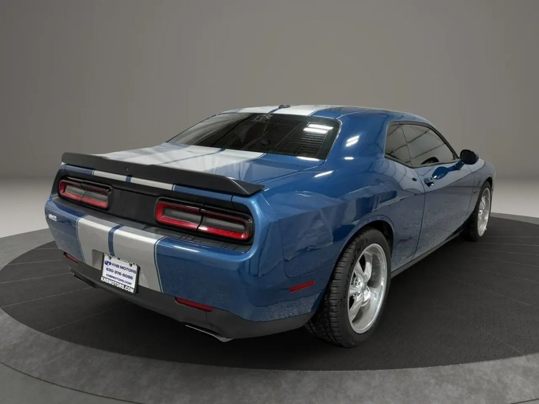 Coupe in Northlake, IL, United States 4 - 18305056
