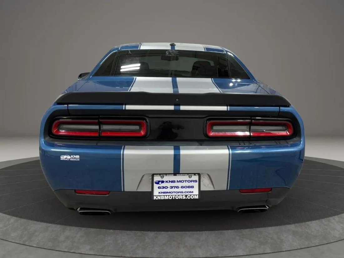 Coupe in Northlake, IL, United States 5 - 18305056