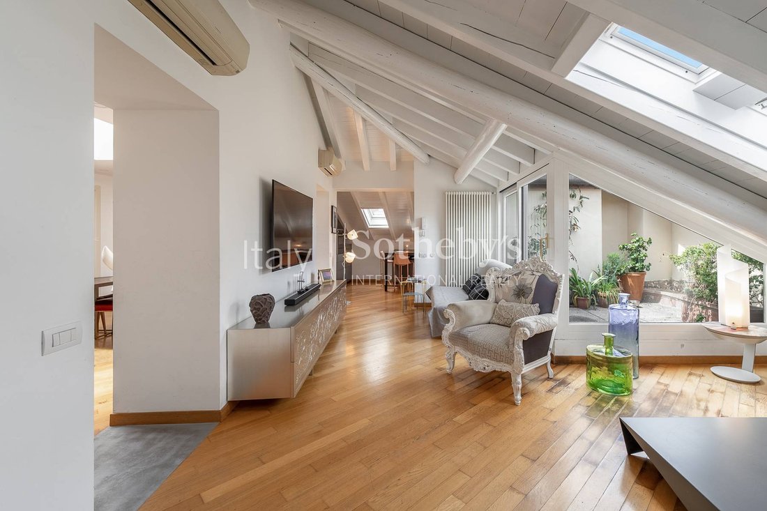 Apartment in Historic Center, Como, Lombardy 4 - 18305131