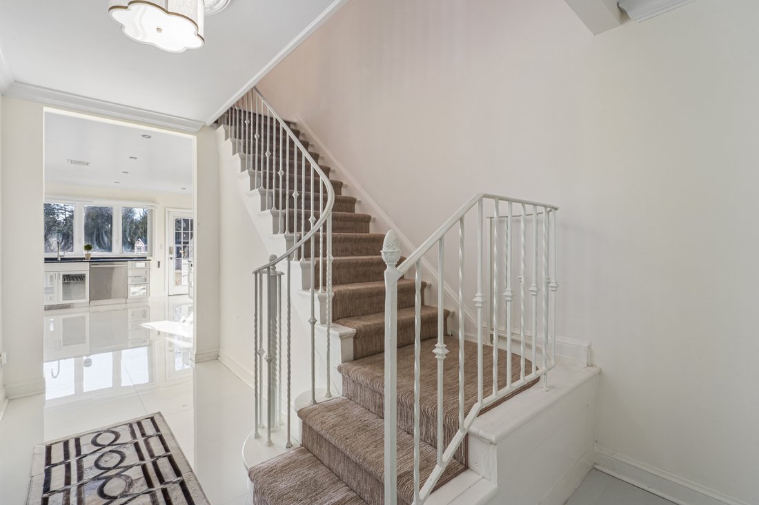Glen Cove, New York, United States 2 - 18305287