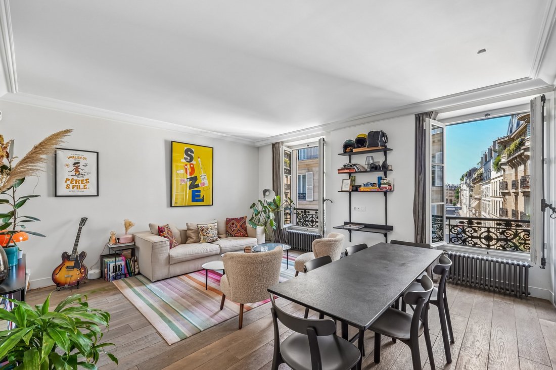 Apartment in Invalides, Paris 7e Arrondissement, Paris 4 - 18305292
