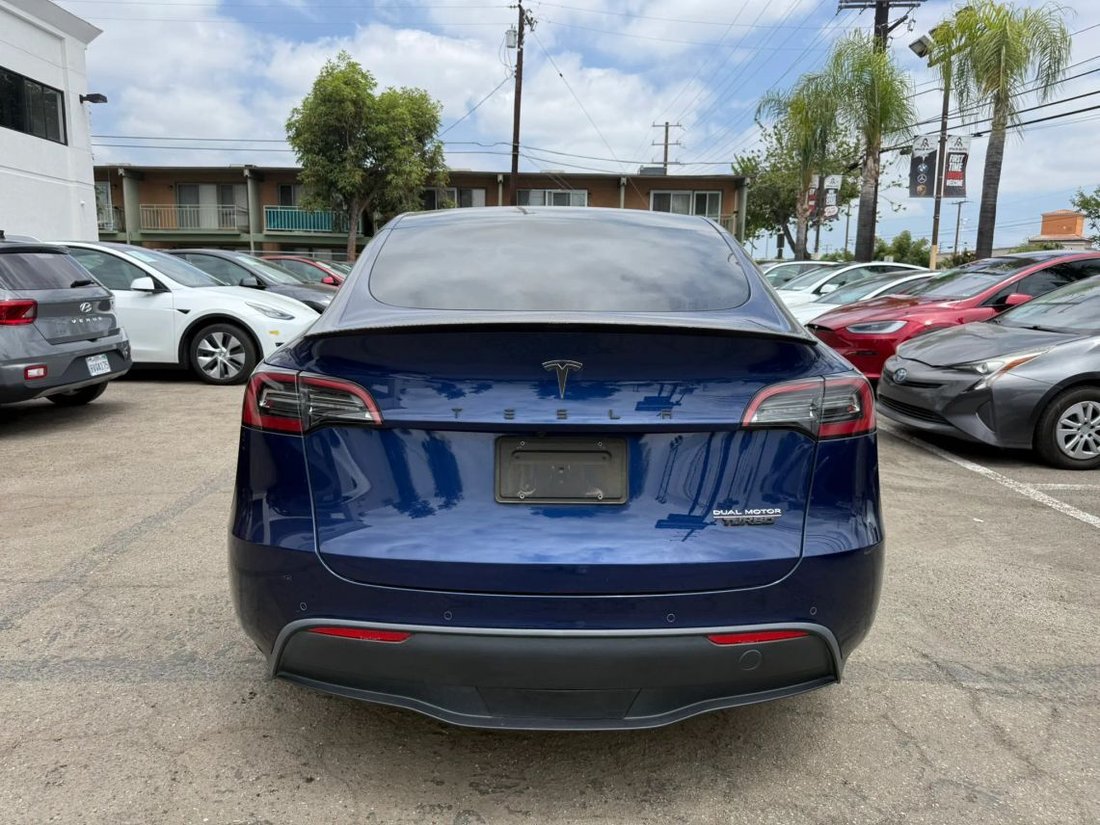 Suv in Azusa, CA, United States 5 - 18304847