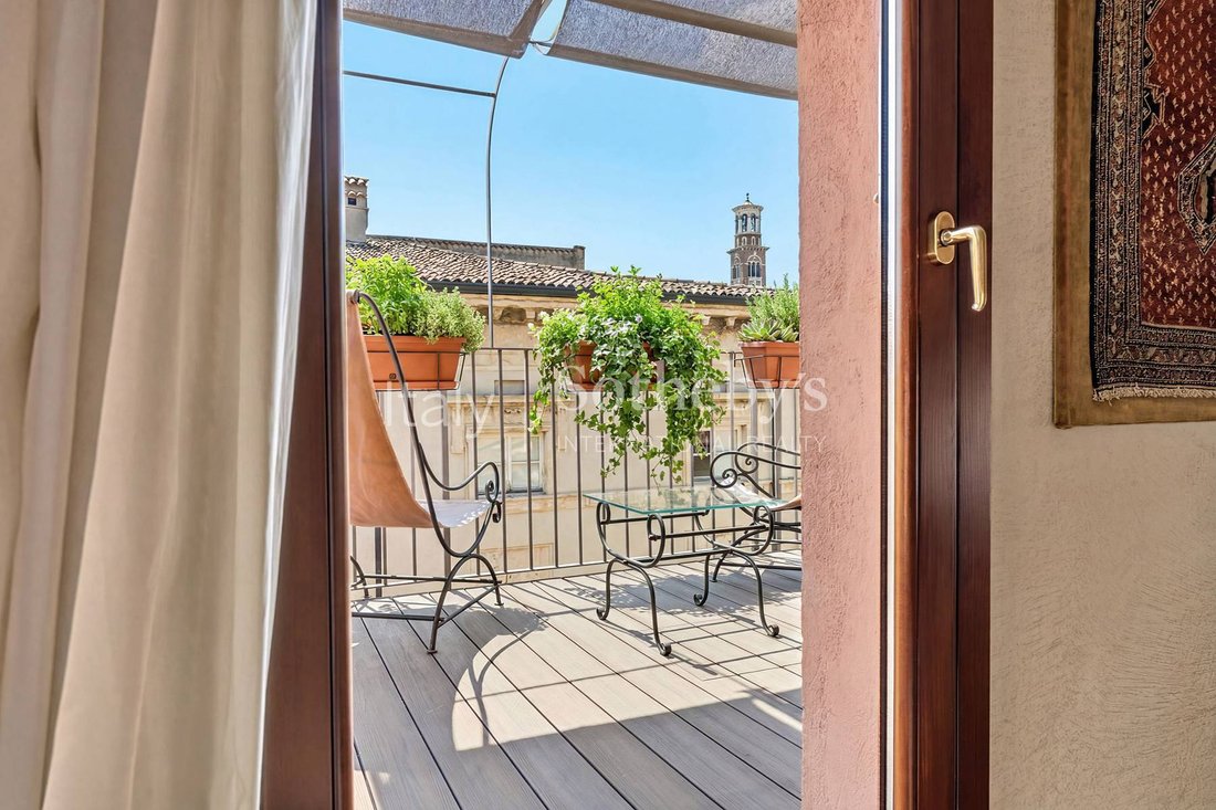 Apartamento en Centro, Verona, Véneto 3 - 18305373