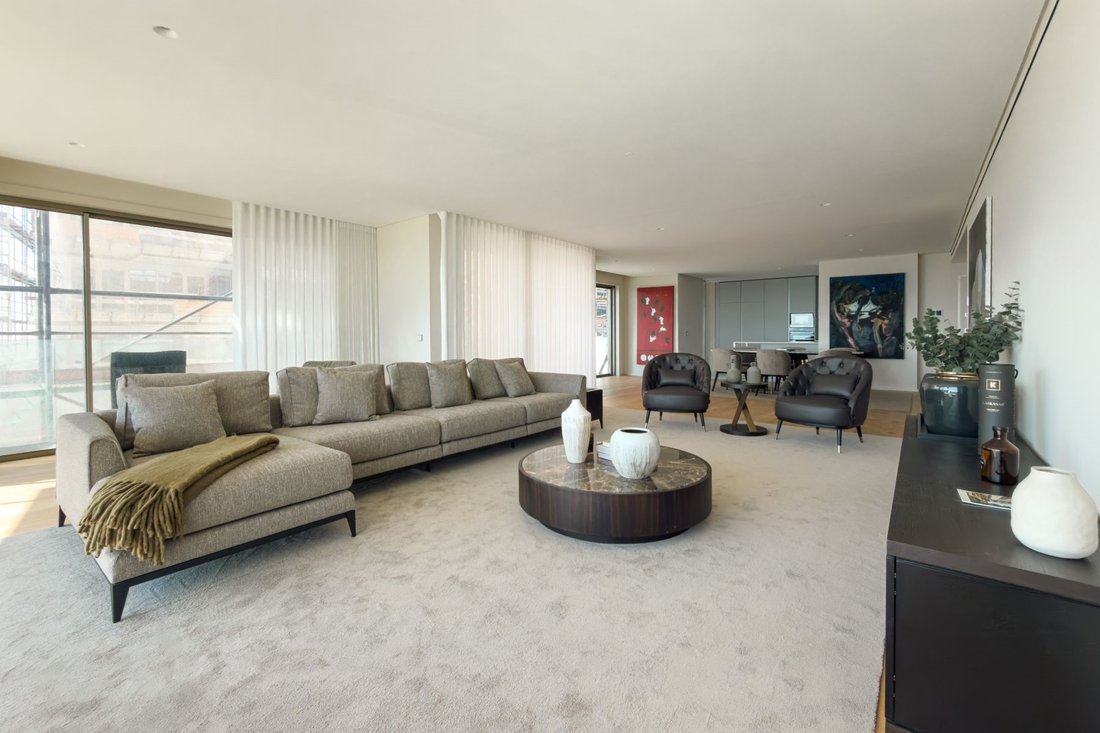 Apartment in Mafamude e Vilar do Paraiso, Porto District, Portugal 2 - 18305304