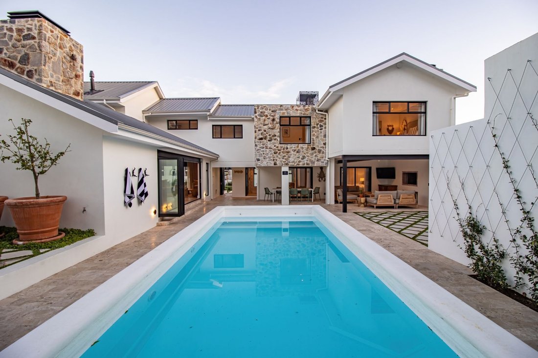 House in Hermanus, Western Cape, South Africa 1 - 18305135
