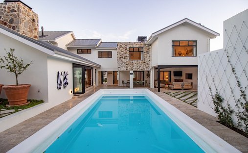 House in Hermanus, Western Cape, South Africa 1