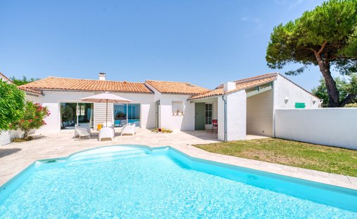 House in La Flotte, Nouvelle-Aquitaine, France 1