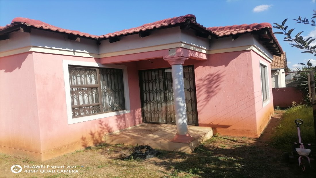 House in Vanderbijlpark, Gauteng, South Africa 2 - 18305087