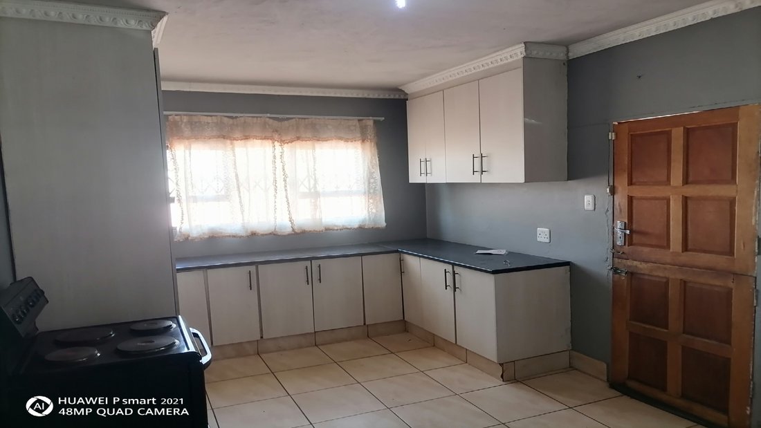 House in Vanderbijlpark, Gauteng, South Africa 4 - 18305087