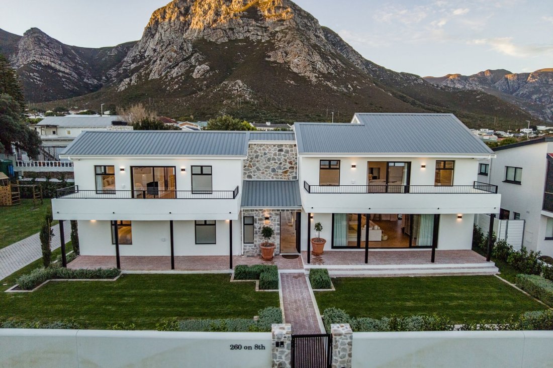 House in Hermanus, Western Cape, South Africa 2 - 18305135