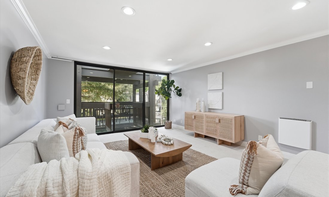 Condo in Los Angeles, California, United States 4 - 18305388