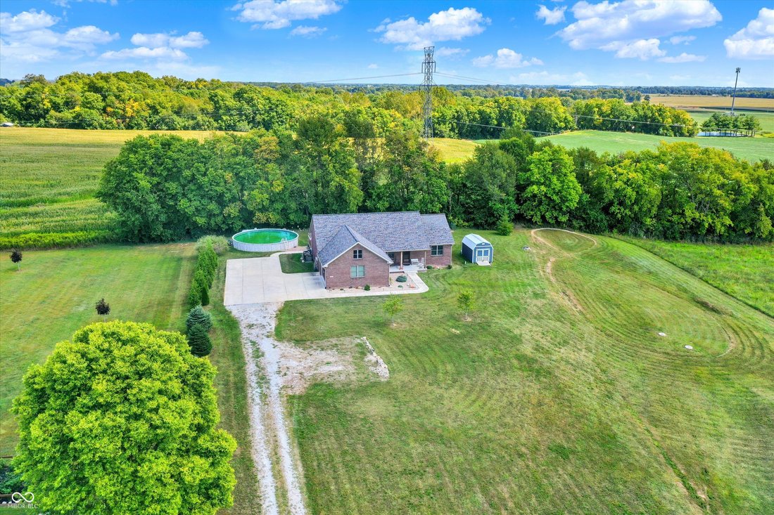 House in Greenwood, Indiana, United States 5 - 18305293