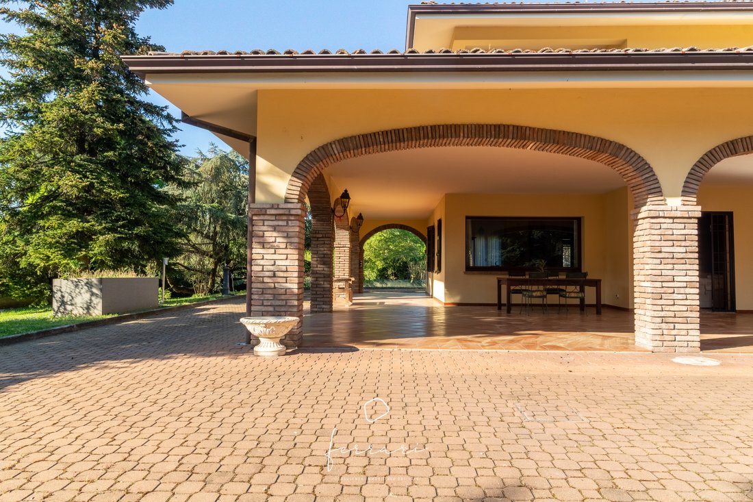 Villa in Castelnuovo Rangone, Emilia-Romagna, Italy 2 - 18305203
