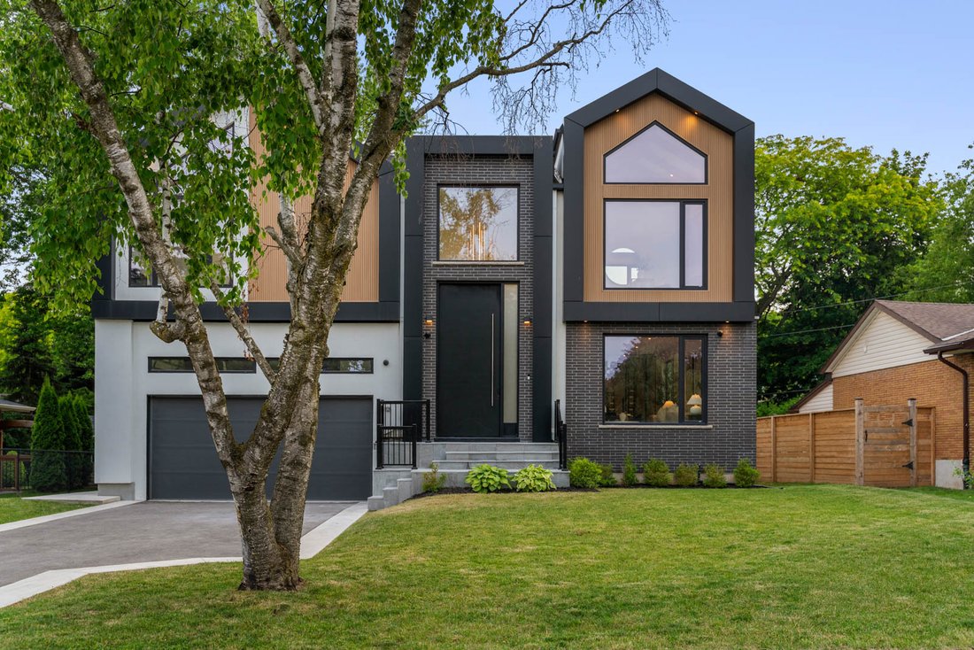 House in Burlington, Ontario, Canada 2 - 18305610