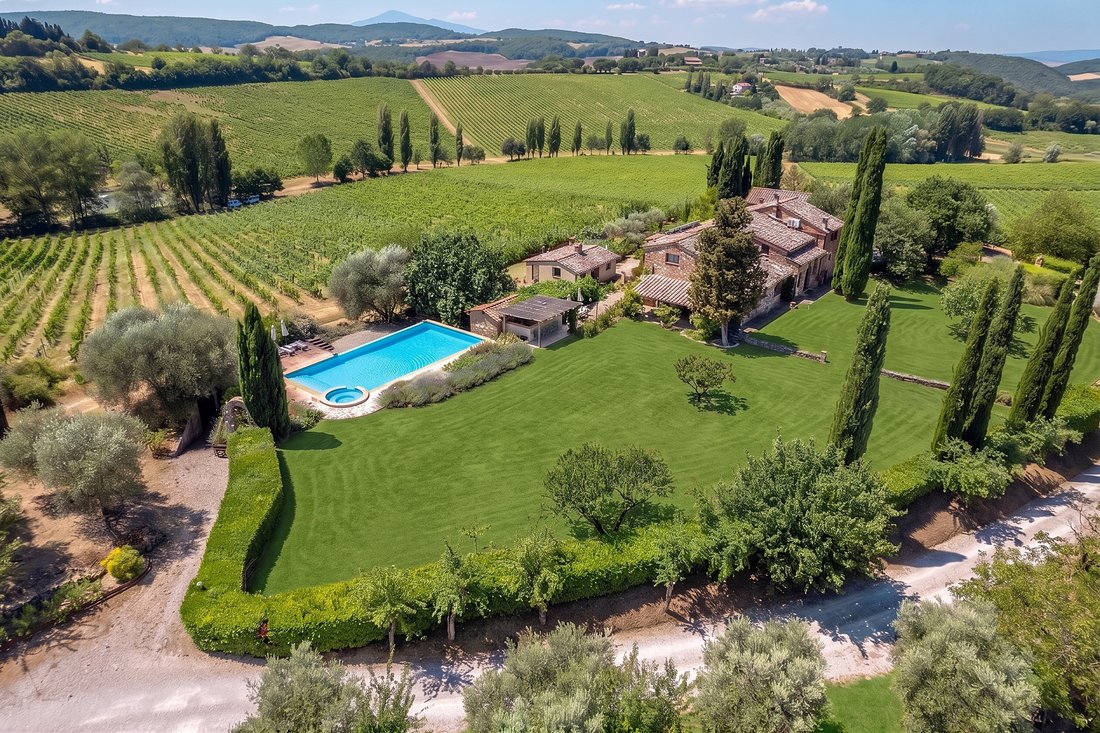 Country House in Montepulciano, Tuscany, Italy 1 - 17965592