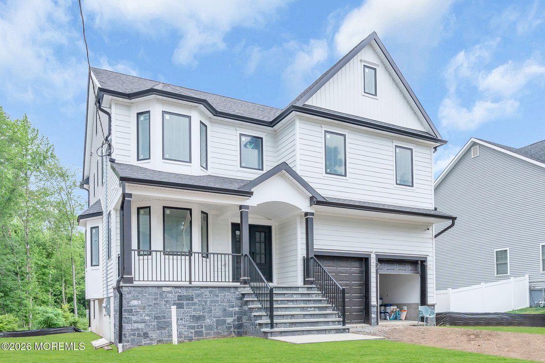 House in Marlboro Township, New Jersey, United States 4 - 18305843