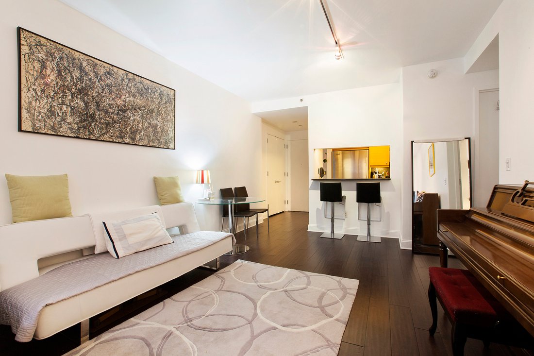 Condo in New York, New York, United States 3 - 18306814