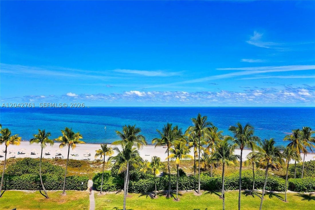 Condo in Key Biscayne, Florida, United States 1 - 18306409