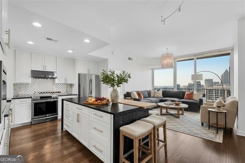 Condo in Atlanta, Georgia, United States 1 - 18306767