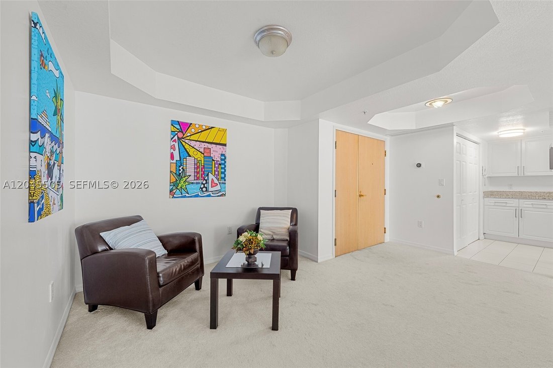 Condo in Golden Beach, Florida, United States 5 - 18306400