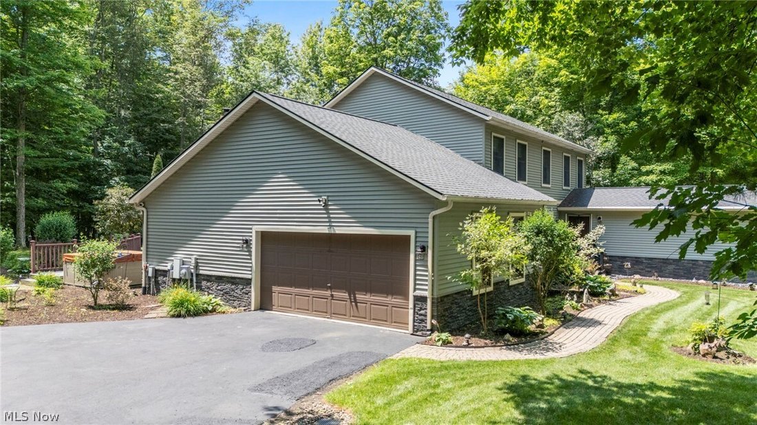 House in Medina, Ohio, United States 2 - 18305873