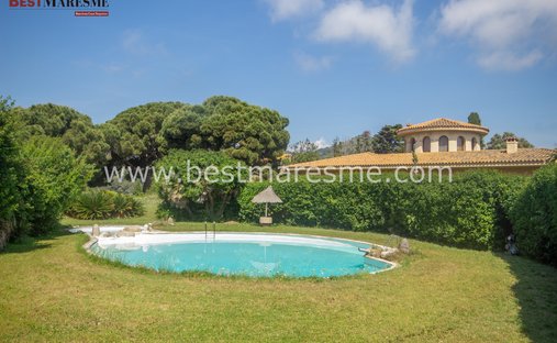 House in Pineda de Mar, Catalonia, Spain 1