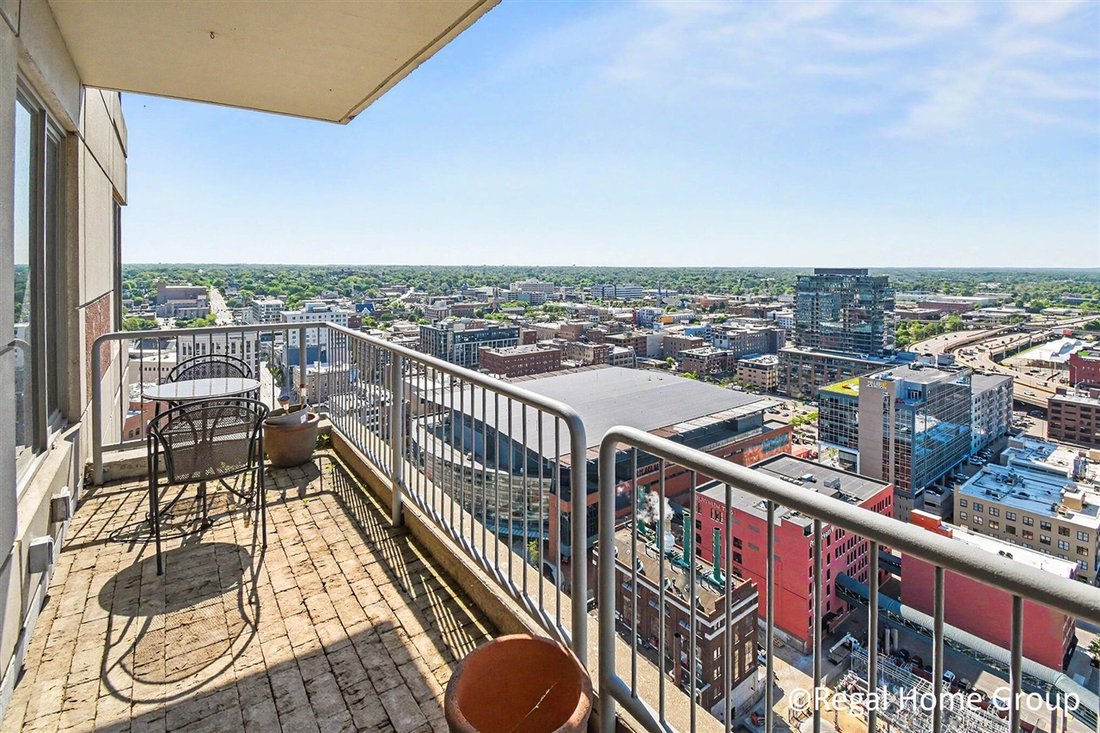 Condo in Grand Rapids, Michigan, United States 2 - 18307268