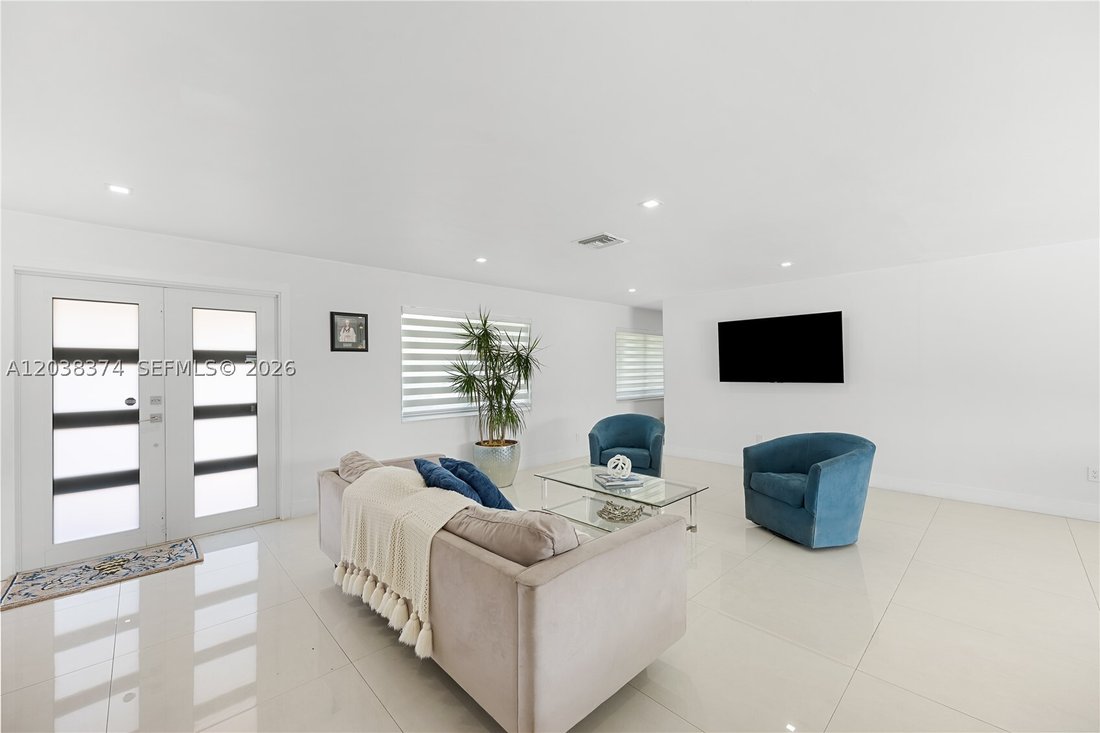 House in Miami, Florida, United States 5 - 18306415
