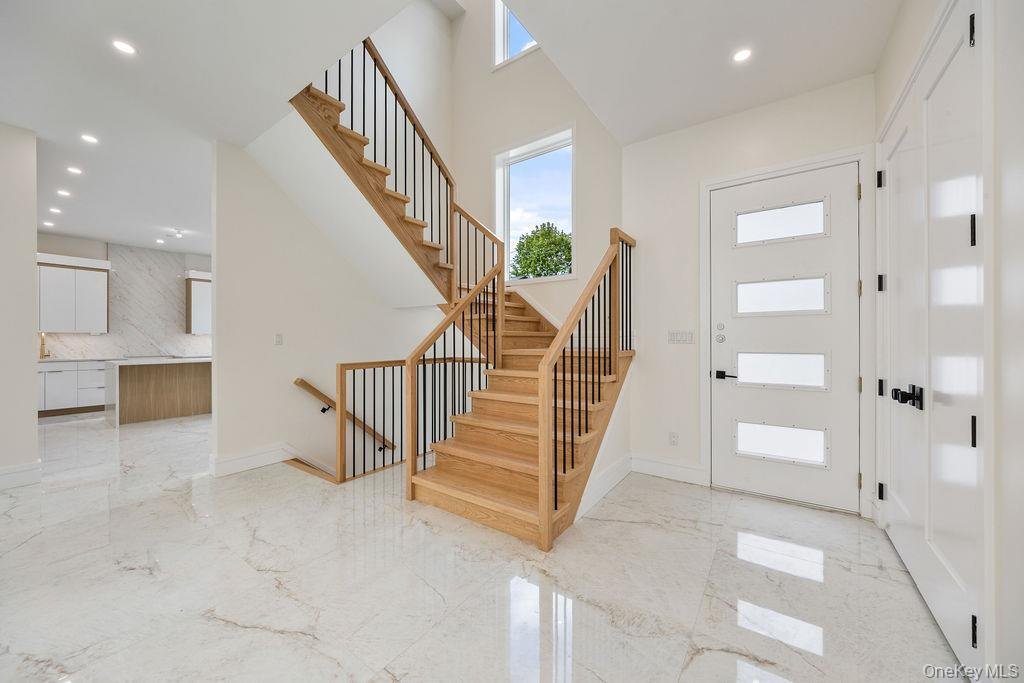 Condo in Spring Valley, New York, United States 4 - 18306136