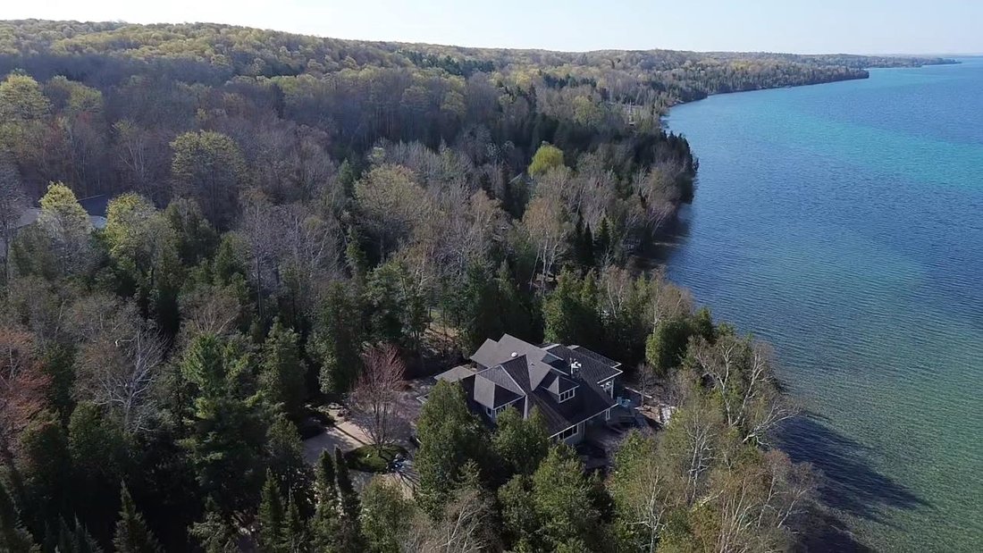 House in Central Lake, Michigan, United States 3 - 18310160