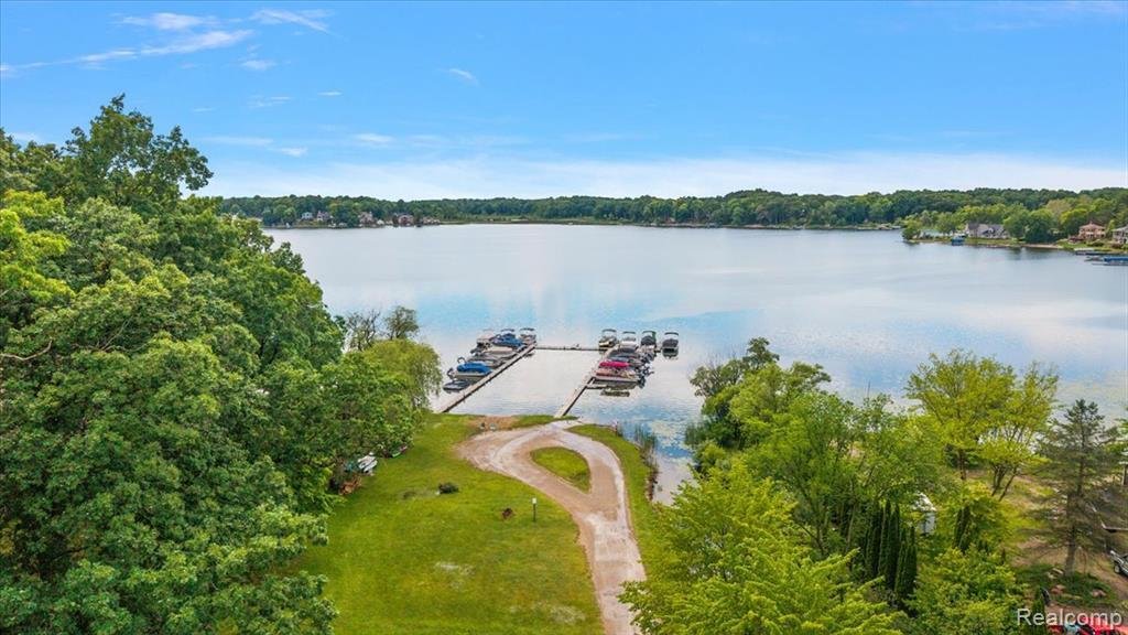 House in Township of Hamburg, Michigan, United States 2 - 18307676