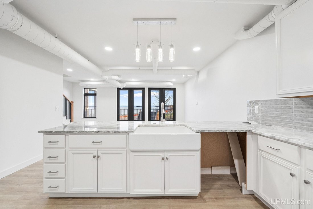 Condominio en Marquette, Míchigan, Estados Unidos 4 - 18308100