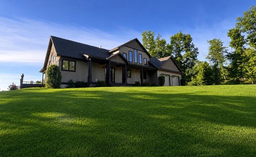 House in Williamsburg, Michigan, United States 1