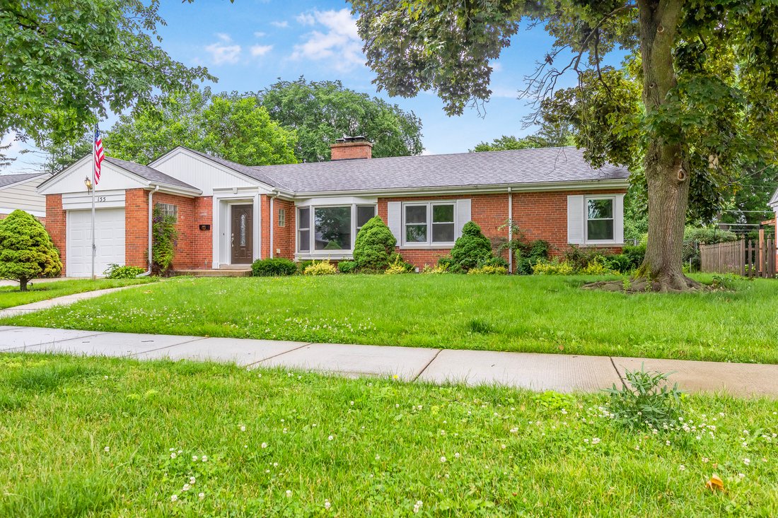 House in Des Plaines, Illinois, United States 1 - 18306640