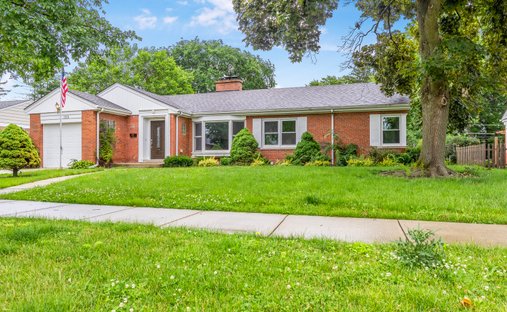 House in Des Plaines, Illinois, United States 1