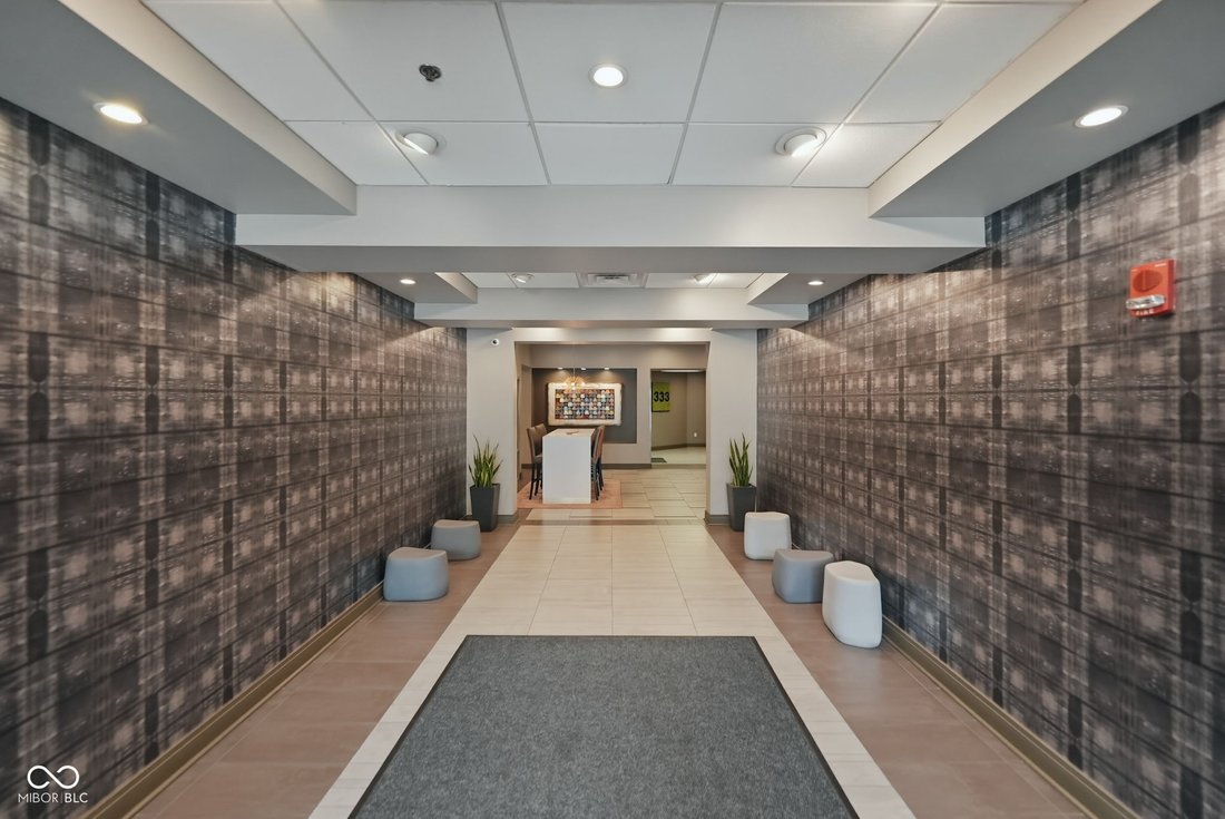Condo in Indianapolis, Indiana, United States 2 - 18177840