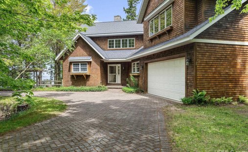 House in Au Train, Michigan, United States 1
