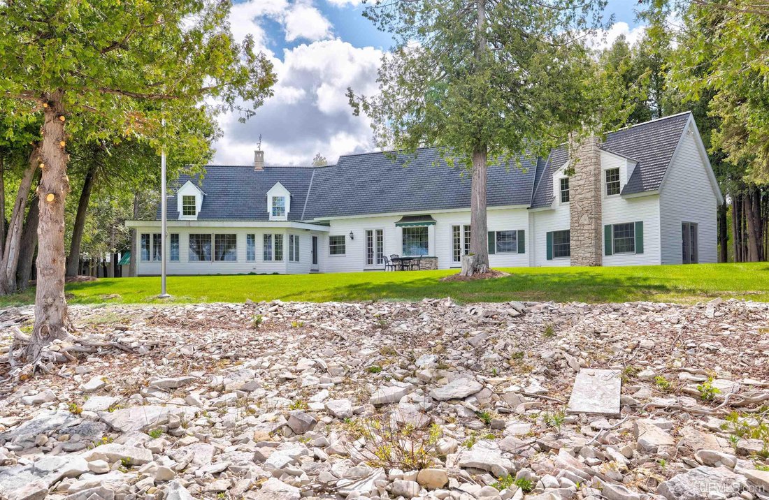 House in Garden, Michigan, United States 5 - 18307689
