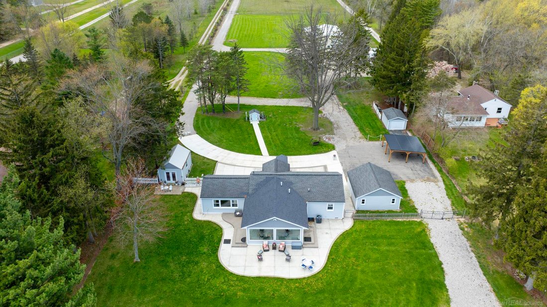 House in Lexington, Michigan, United States 3 - 18307306