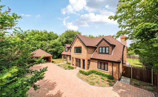 Casa a Mayford, Woking, Inghilterra 1