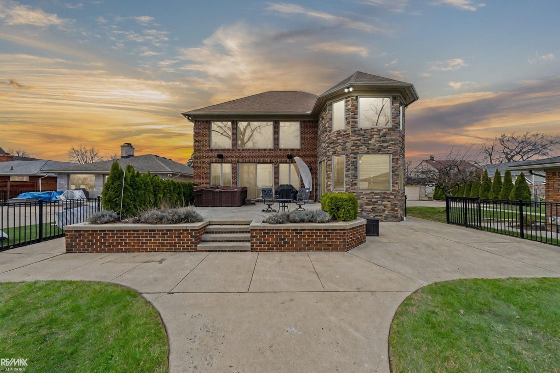 House in St. Clair Shores, Michigan, United States 5 - 18307338
