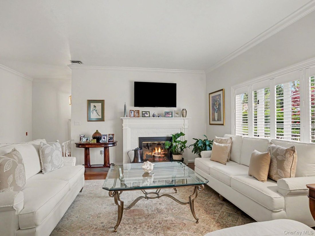 House in White Plains, New York, United States 4 - 18248477