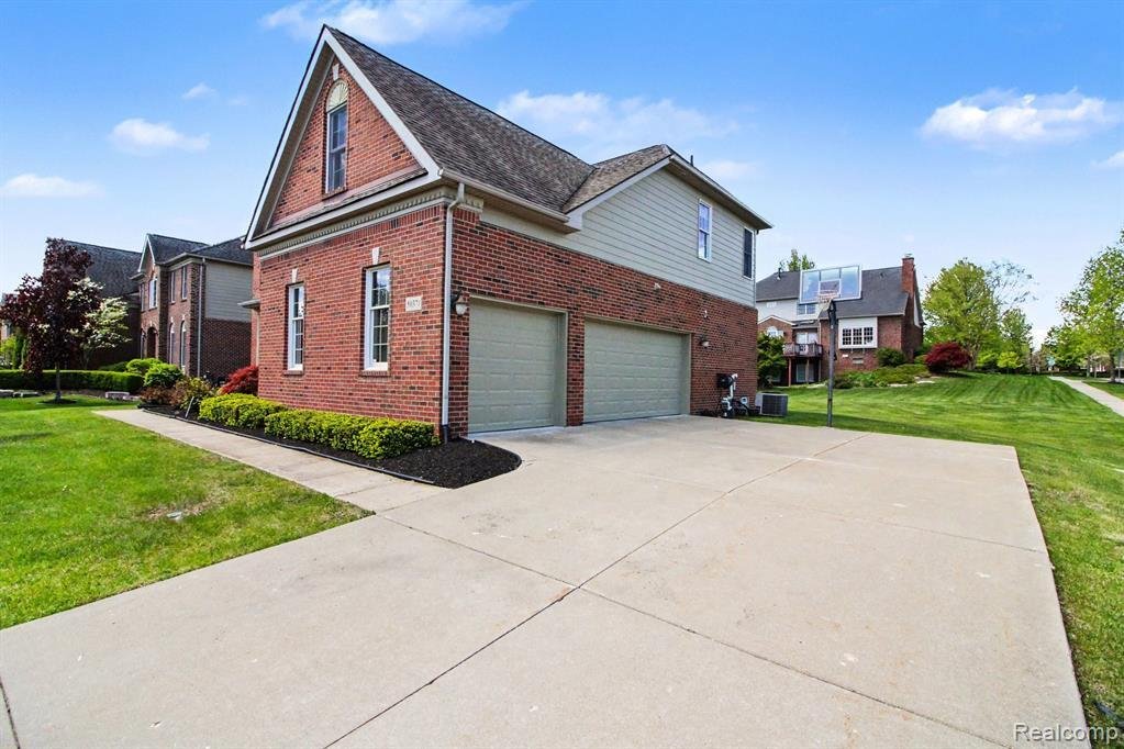 House in Novi, Michigan, United States 3 - 18307458