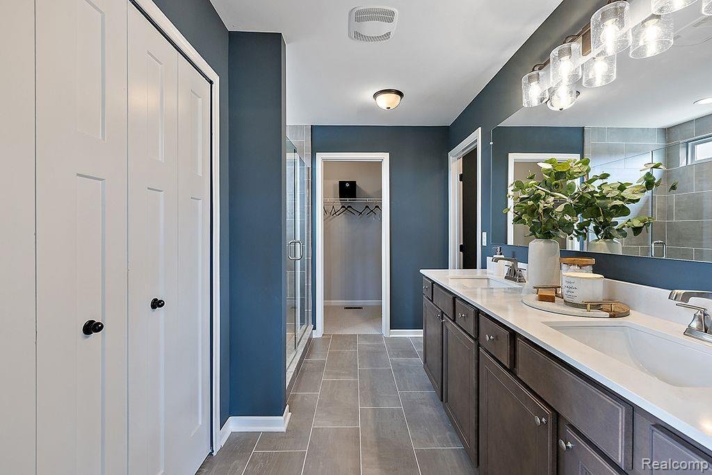 House in New Baltimore, Michigan, United States 5 - 18307883