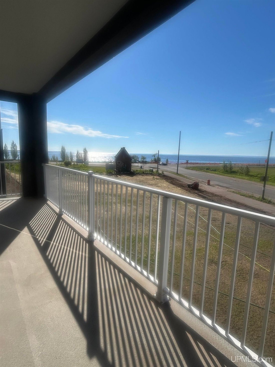 Condo in Marquette, Michigan, United States 5 - 18309889