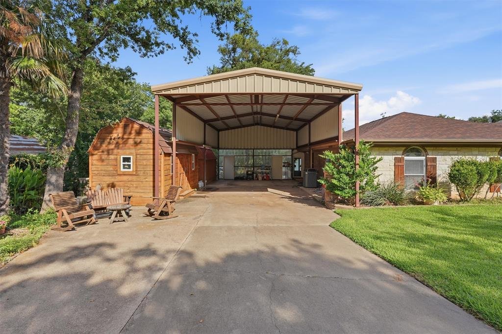 House in Granbury, Texas, United States 5 - 18306871