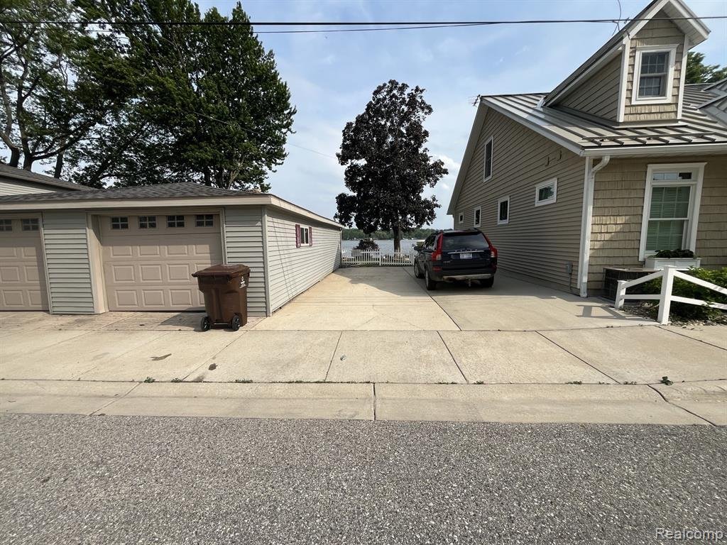 House in Lake Odessa, Michigan, United States 2 - 18307535