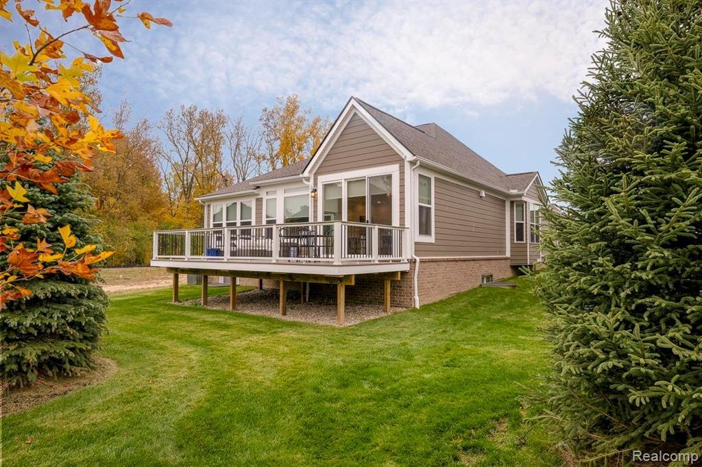 Condo in South Lyon, Michigan, United States 3 - 18307802